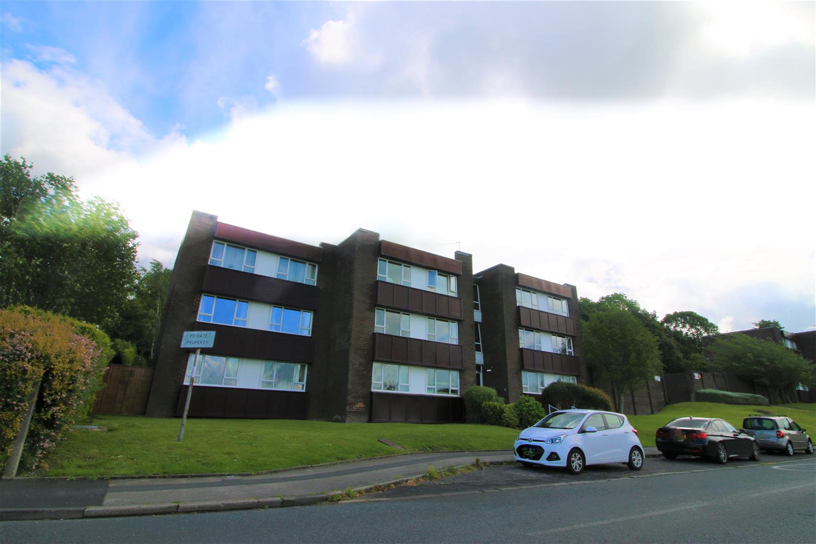 2 Lunesdale Court Derwent Road, Lancaster LA1 3ET
